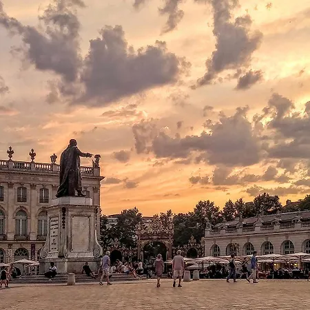 Evasion Chic, Et Sauna Sous Les Toits Appartement Nancy